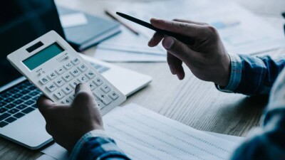 "Минфин, вы были неправы". "Ак жол" опубликовал ответ Мамина об отмене моратория на проверки МСБ