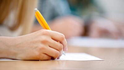Как будут сдавать экзамены выпускники, претендующие на получение знака "Алтын белгі"