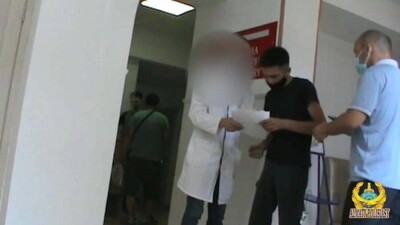 В Алматы медики частных центров "Достар Мед", "Сункар" и поликлиники №4 подделывали паспорта вакцинации и ПЦР-тесты