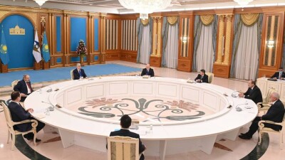 Токаев предложил создать рабочую группу ЕАЭС для оценки рисков и выработки антикризисных мер