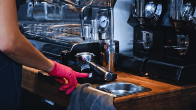 Бекшин о соблюдении эпидмер бизнесом в Алматы: Мы будем оценивать каждое предприятие