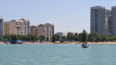 В Алматы водолазы ищут мужчину, который мог утонуть в озере Сайран