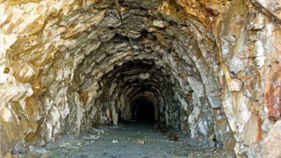 В Акмолинской области разыскивают подозреваемых в краже золота с рудника "Казахалтын" на сумму 122 млн тенге