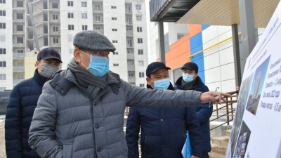 Ерболат Досаев проверил, как строят жилые дома в Турксибском районе Алматы