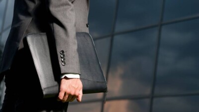 Бывший топ-менеджер Kcell похитил и проиграл букмекерам 450 млн тенге – АФМ