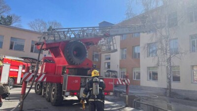 В ДЧС назвали вероятную причину пожара в школе Павлодара