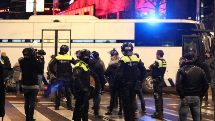 Фото с AT5 в Twitter