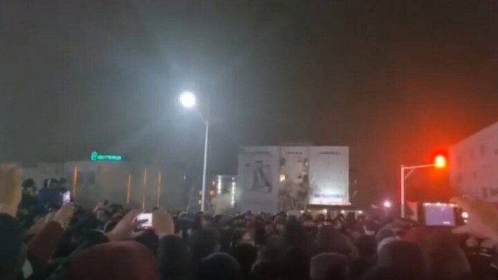 В Мангистау продолжается митинг против повышения стоимости сжиженного газа