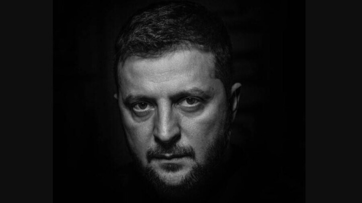 "Чувство юмора не потерял – для выживания нужно". Зеленский дал интервью журналу Time