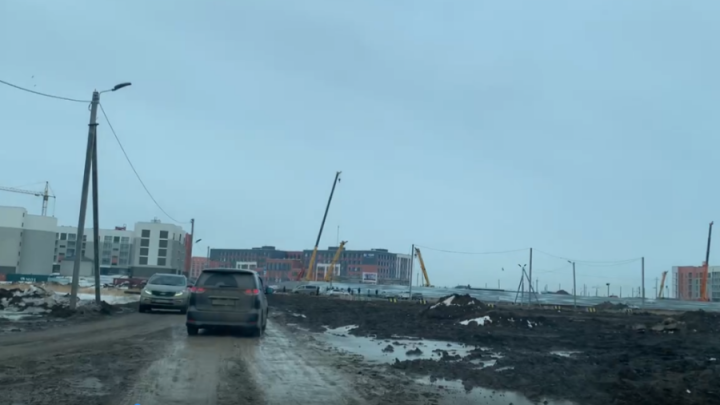 Почему к школе Binom в Нур-Султане за 7,5 млрд тенге нет подъездной дороги, объяснили в BI Group