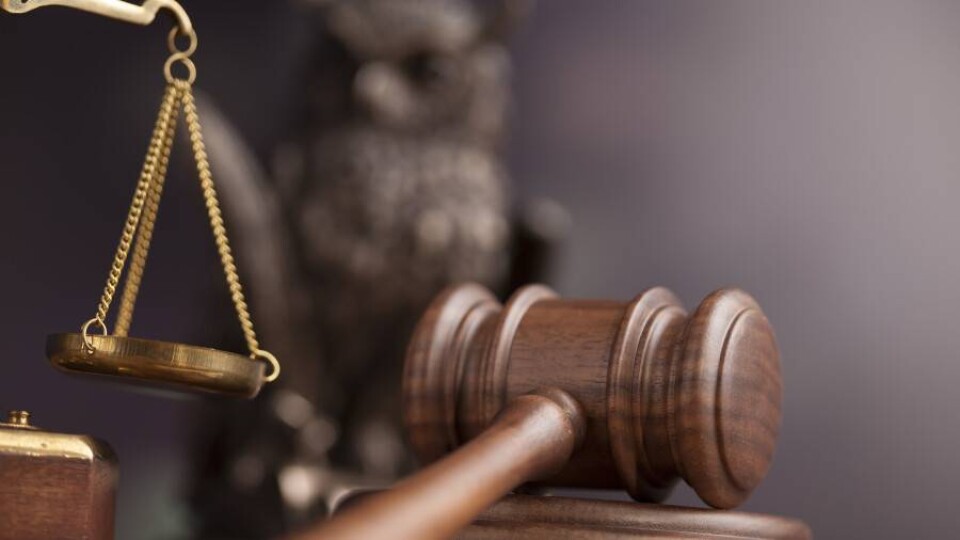 Суд завершил оглашение приговора Навальному. Ему дали 9 лет колонии