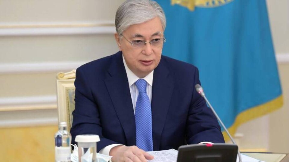 Президент: Крупные компании ухитряются платить налоги на уровне малых предприятий