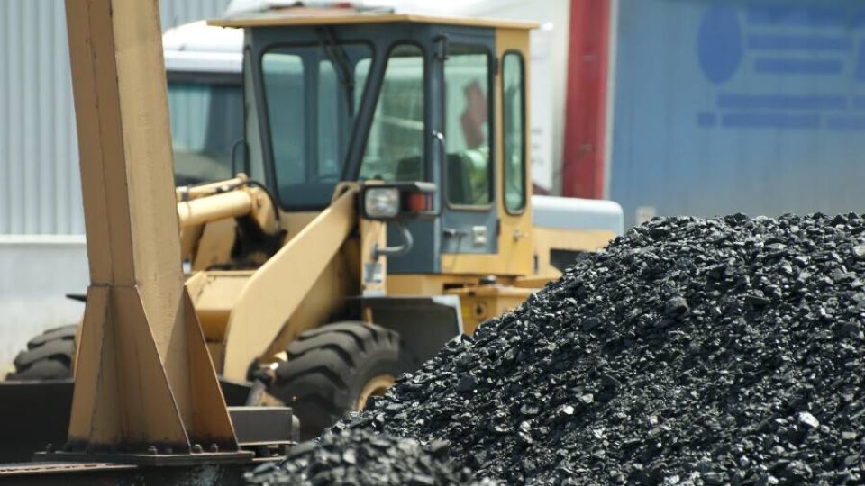 В Кыргызстане временно урегулировали цены на уголь