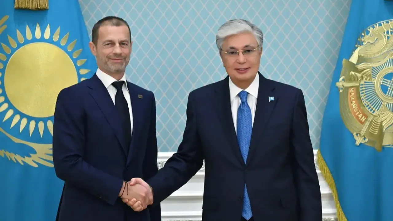 Тоқаев UEFA басшысымен Қазақстан футболын дамыту мәселесін талқылады