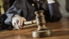 Жетісу облысында басшысын бопсалап, пәтерін тартып алмақ болған адам сотталды