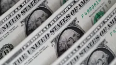 Доллардың орташа бағамы 467 теңгеге дейін түсті
