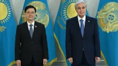 75 кәсіпкер мен ресми тұлға: Гонконг басшысы Астанаға ірі делегациямен келді