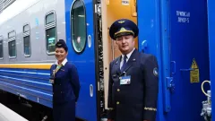 Желтоқсандағы мерекелерге орай қосымша пойыздар жолға шығады