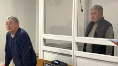 "Эмоцияға беріліп кеттім". Әуежай қызметкеріне шабуыл жасаған адам сотта өз нұсқасын айтты
