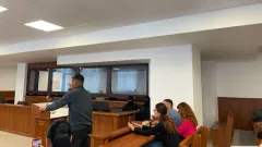 Атыраудағы төрт адамды өлтіру ісі: сотта мүрделерді қазу бейнежазбалары көрсетілді