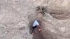 Шарын шатқалында терең жыраға құлап кеткен турист аман қалды