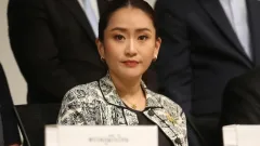 Таиландтың экс-премьер-министрінің қызы Үкіметті басқарады