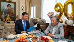 Олжас Сүлейменовке президент атынан құттықтау жеткізілді