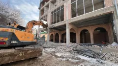 Алматыда тағы бір заңсыз нысан сот шешімімен бұзылды