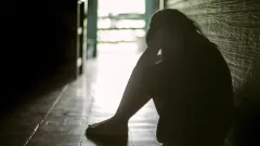 Ақтөбеде ақыл есінің кемістігі бар 17 жастағы қыз ұзақ жылдар бойы зорлықтың құрбаны болған