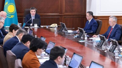 Олжас Бектенов Жұмысшы мамандықтар жылын өткізу бойынша министрліктерге тапсырма берді