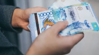 Қазақстанда несиесін 90 күннен аса кешіктіргендердің үлесі 44,5 пайызға ұлғайған