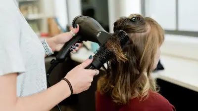 Қазақстандық әйелдер сұлулық салондарына барудан бас тартып жатыр