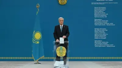 Тоқаев Қазақстандағы алғашқы Құрылтай сайлауында дауыс берді