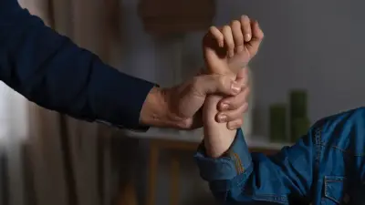 "Отбасыңды өлтіремін". Бұрынғы сүйіктімнен қорлық көрдім деген алматылық әйел көмек сұрайды