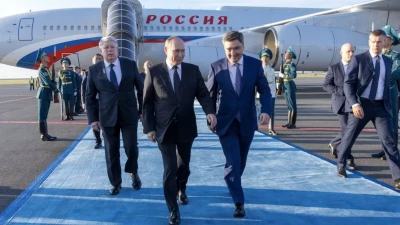 Владимир Путин ШЫҰ саммитіне қатысу үшін Астанаға келді