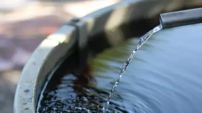 "Ақша құмға сіңіп кетті ме?" 2 миллиард теңгеге тартылған су құбырынан бір тамшы су тамбай тұр