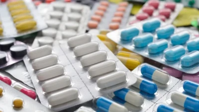 Енді шетелге көшіп кеткен Қазақстан азаматтары МӘМС арқылы тегін дәрі-дәрмек ала алмайды