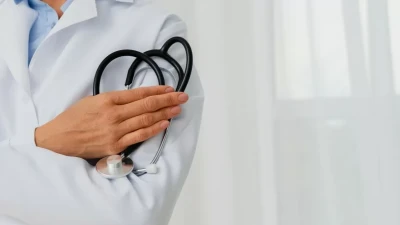 Дәрігер қателік жасаса, ол қате емдеген адам не оның отбасына төлемақы беріледі