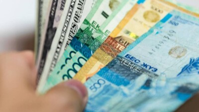 Қазақстанда ҚҚС өскеннен кейін бюджет қызметкерлерінің жалақысы индекстеледі