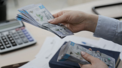 "9 миллион теңге". Шымкентте сыбайлас жемқорлықты әшкерелеген бес азаматқа сыйақы берілді