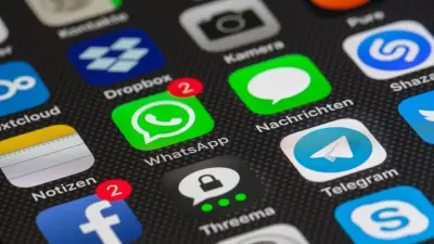 Шымкентте көршілер WhatsApp чатындағы балағат сөздер үшін өтемақы төлейтін болды