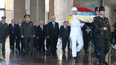 Қасым-Жомарт Тоқаев Мұстафа Кемал Ататүріктің кесенесін зиярат етті