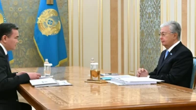 Жеңіс Қасымбек президентке Астанада жылу қуаты артығымен өндіріле бастағанын айтты