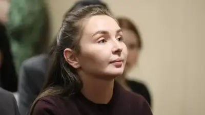 "Мүліктеріңді аламыз деп қорқытты". Блогер Эльмира Төлегенова тергеу кезінде қысым болғанын айтты