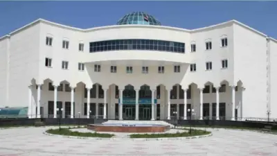 Алматыда 85 жастағы әже Нұр-Мүбәрак университетіне оқуға түсті