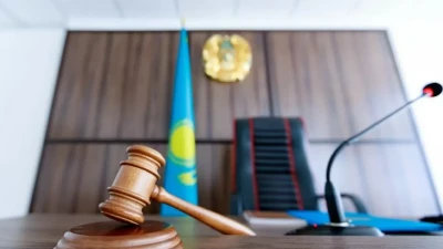 Ақтөбе облысында 20 тонна мектеп дәптерін қасақана өртеп жіберген азаматқа сот үкімі шықты