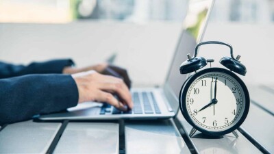 Енді жұмыстан тыс уақытта қызметкерлерін мазалаған басшылар жазаланады