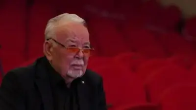 Алматыдағы "Жаңа ғасыр" театрына Асанәлі Әшімовтің есімі берілді