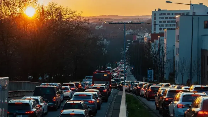 Алматыда көлік иелеріне жаңа шарттар қойылуы мүмкін