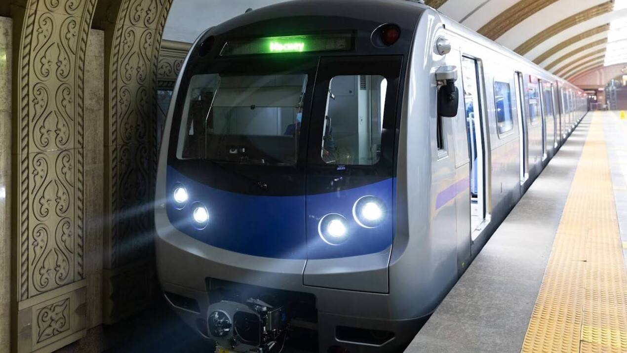 Алматы метросында 70-тен астам пышақ, кастет және басқа да қарулар тәркіленді